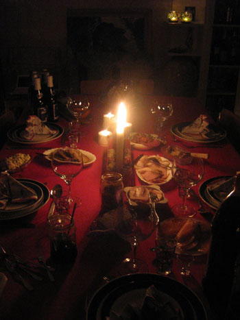 Julbordet är dukat. 