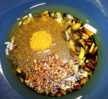 Marinad gjord på 0.5 dl olja, 0.5 dl soja, 1 msk curry, 0.5 msk chili (stark!) och 1.5 kryddmått svartpeppar